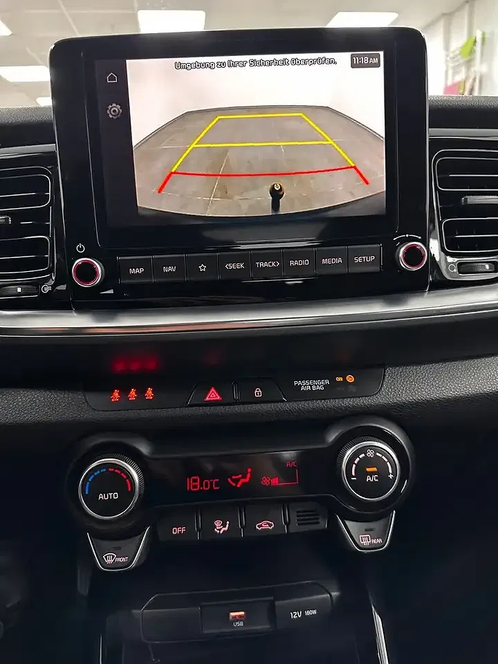Kia Stonic Vision - Thumbnail 9