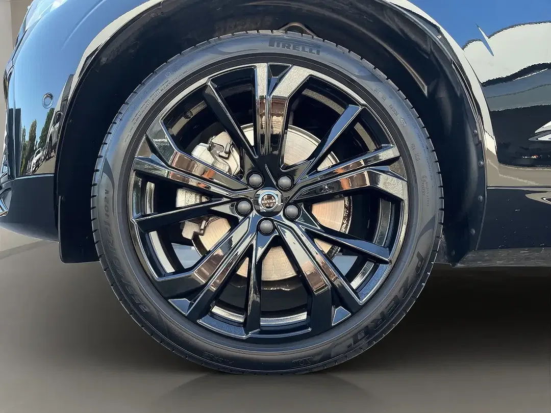 Volvo XC60 B5 Plus Black Edition - Thumbnail 15