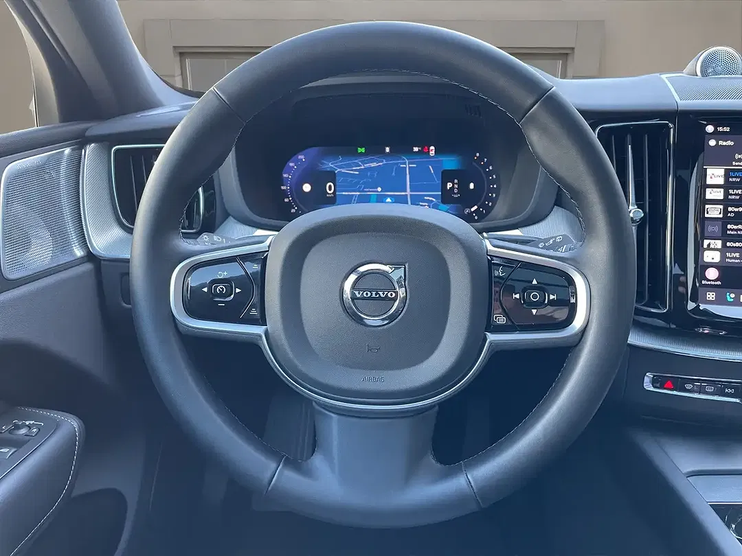 Volvo XC60 B5 Plus Black Edition - Thumbnail 9