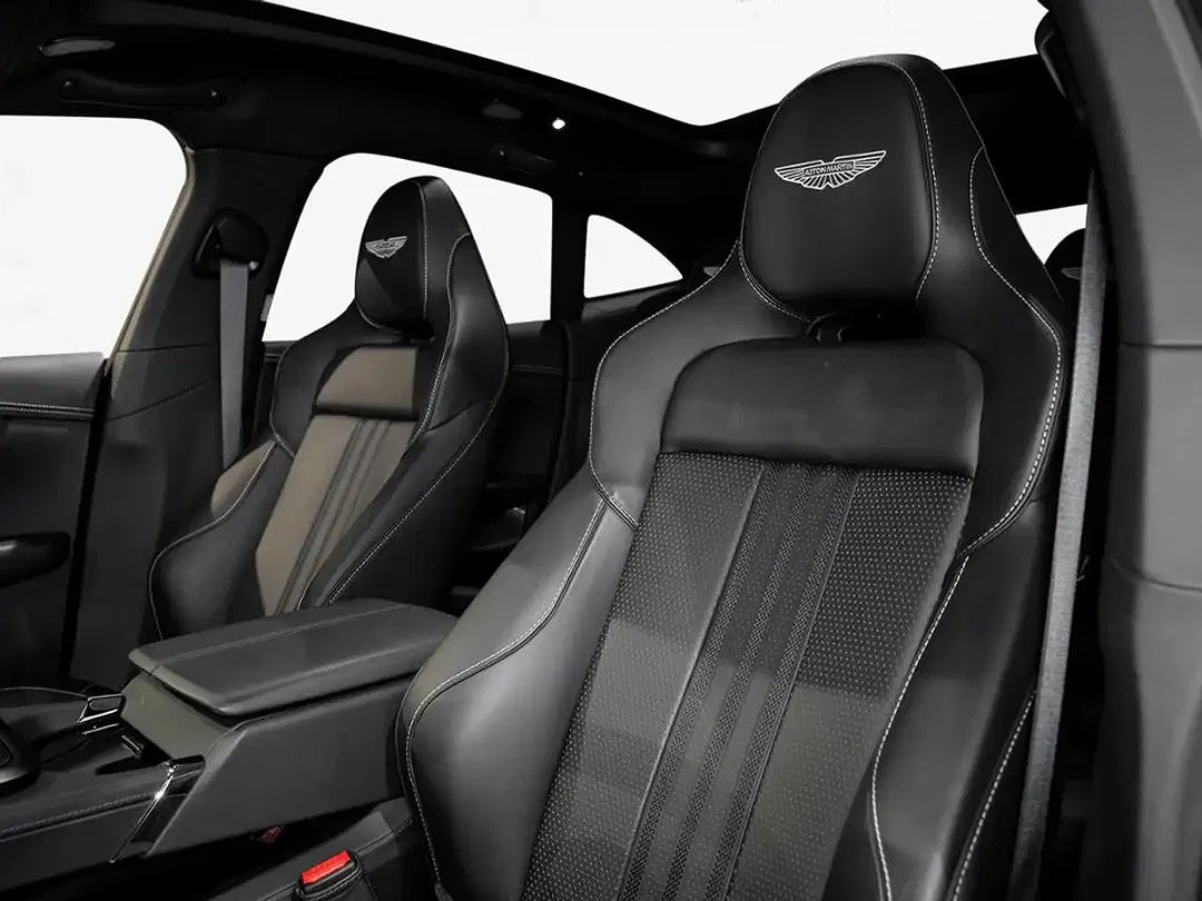 Aston Martin DBX 707 - Thumbnail 6