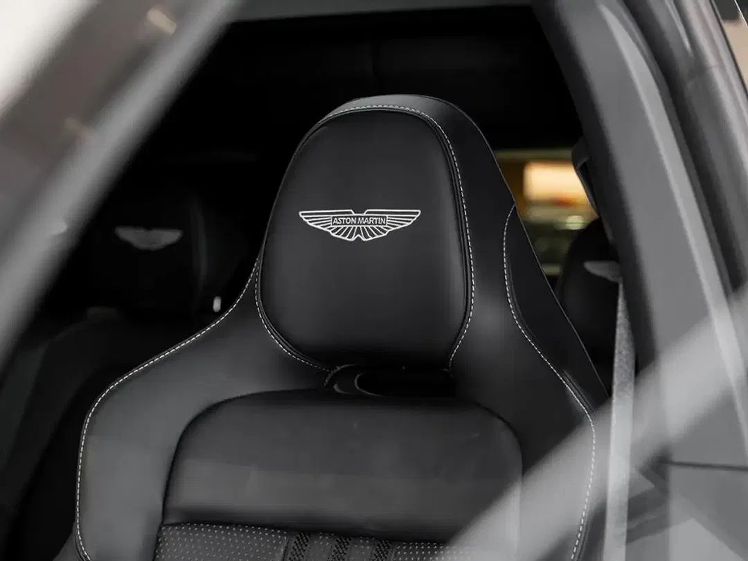 Aston Martin DBX 707 - Thumbnail 3