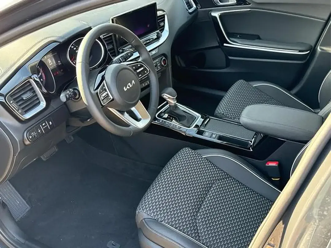 Kia XCeed Exclusive - foto 9