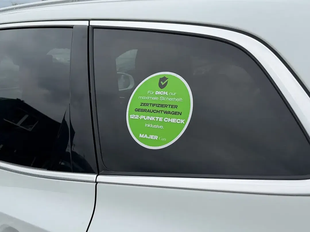 Volvo XC60 AWD Momentum Pro - Thumbnail 6