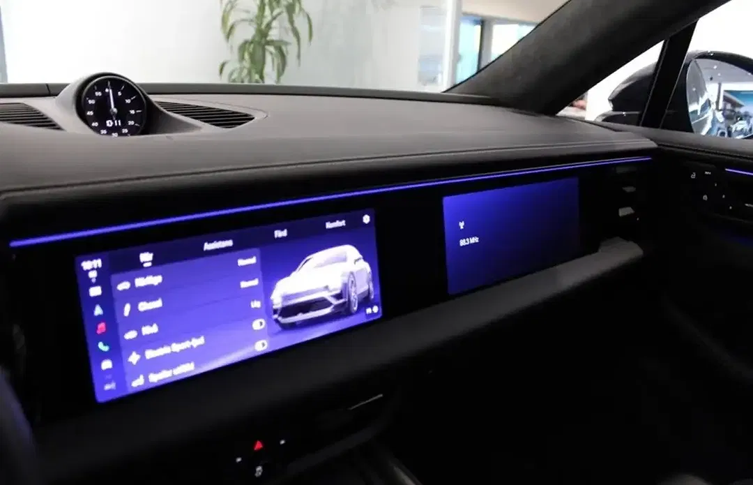 Porsche Macan EV Design - Thumbnail 11