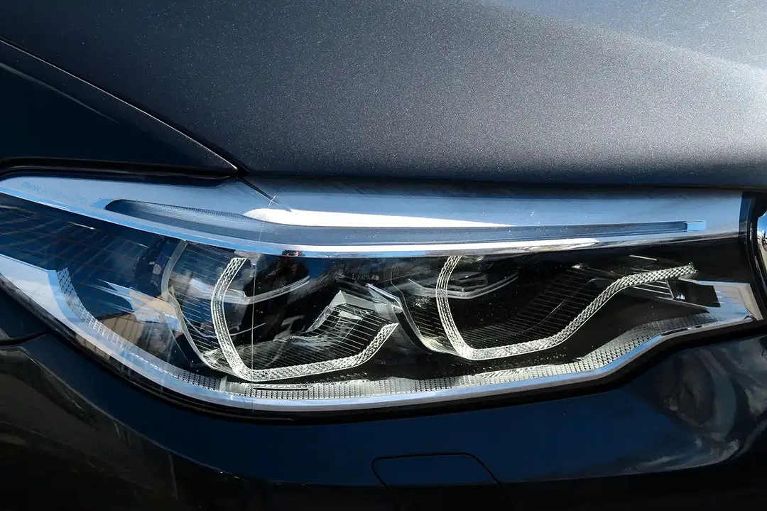 BMW 530 xDrive - Thumbnail 15