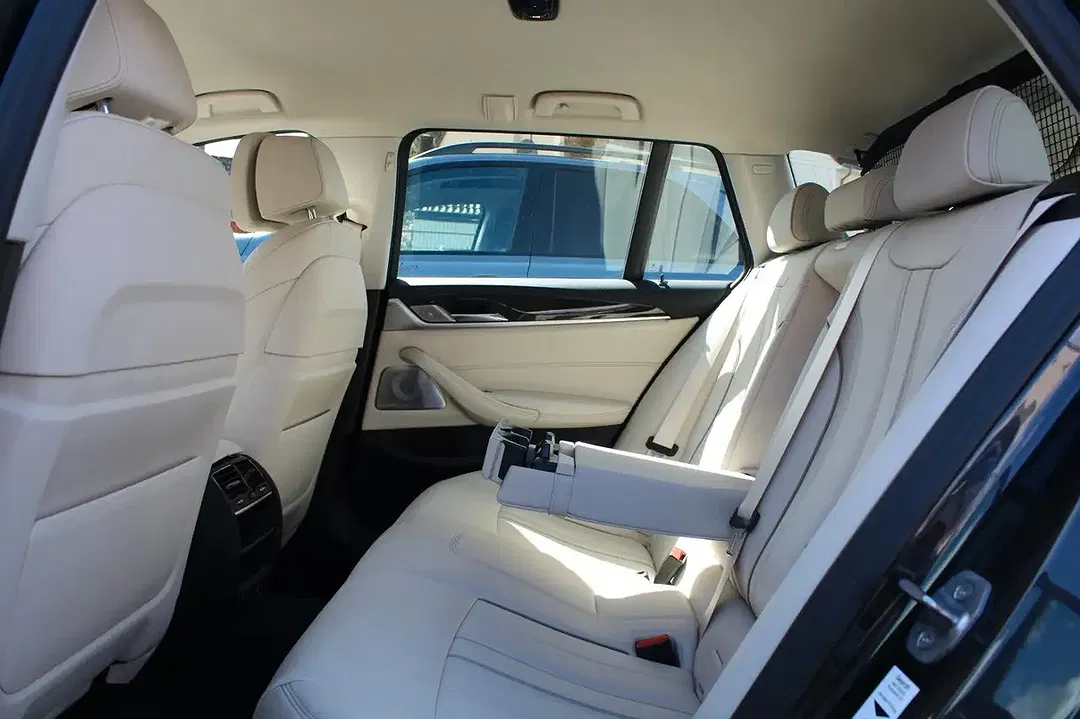 BMW 530 xDrive - Thumbnail 8