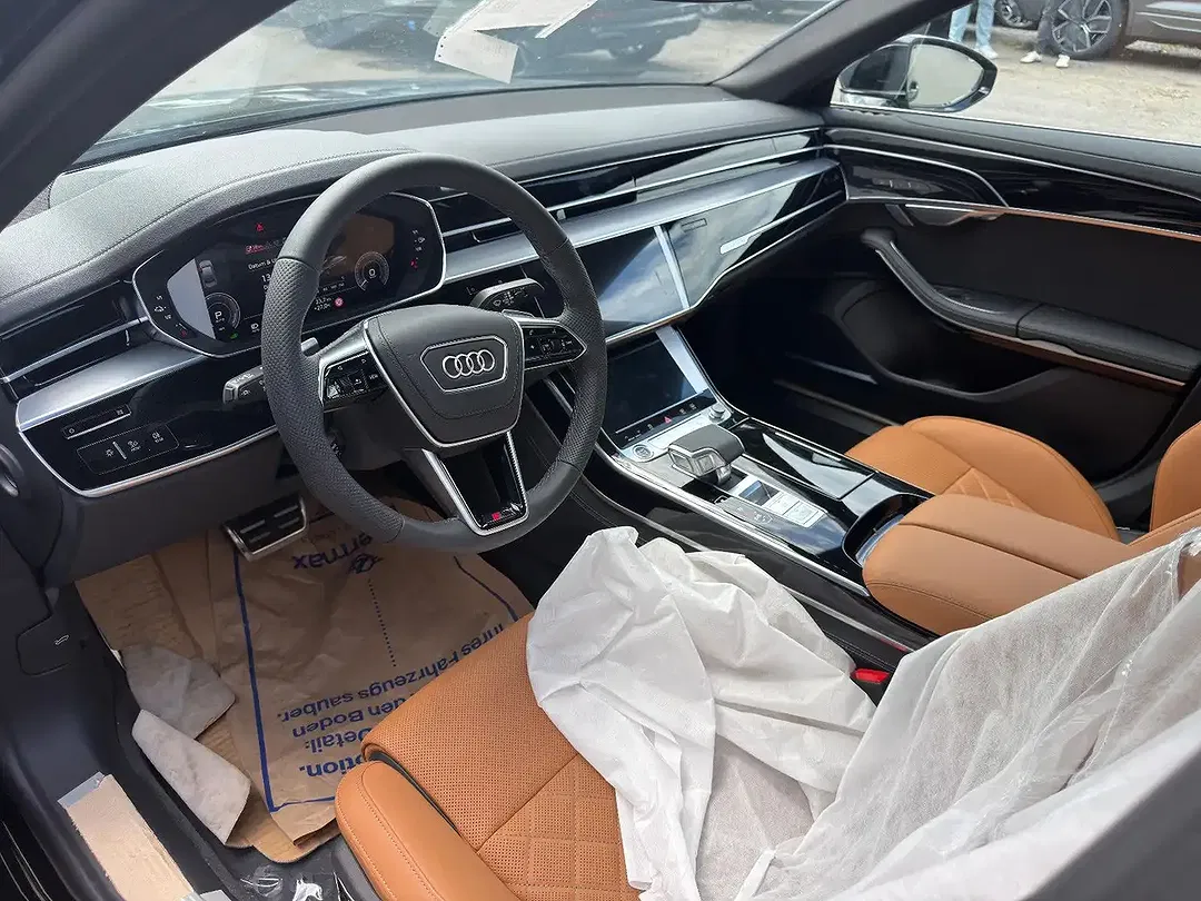 Audi A8 60 TFSI e quattro - foto 2