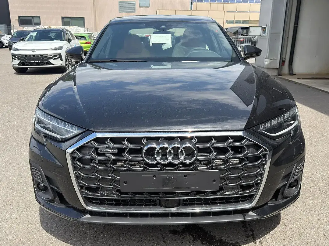 Audi A8 60 TFSI e quattro - Thumbnail 3