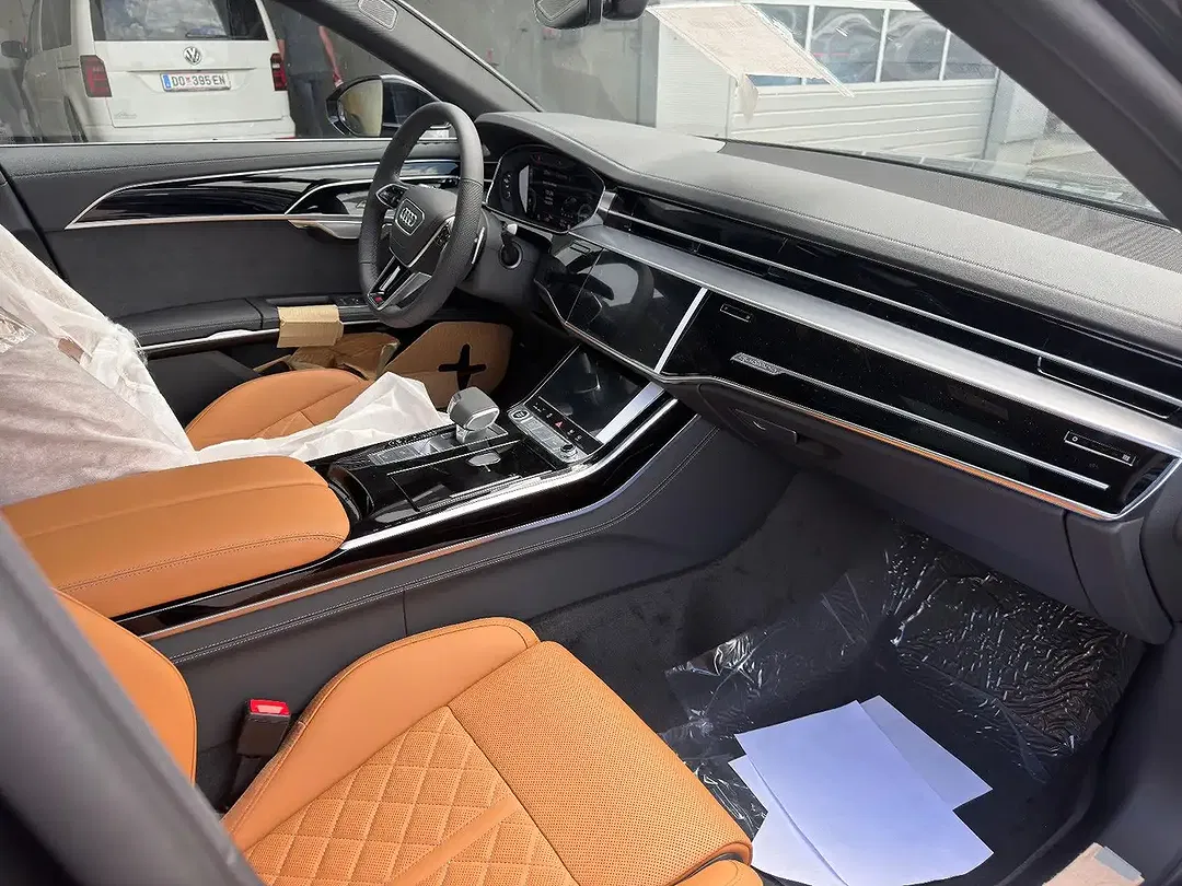 Audi A8 60 TFSI e quattro - Thumbnail 4
