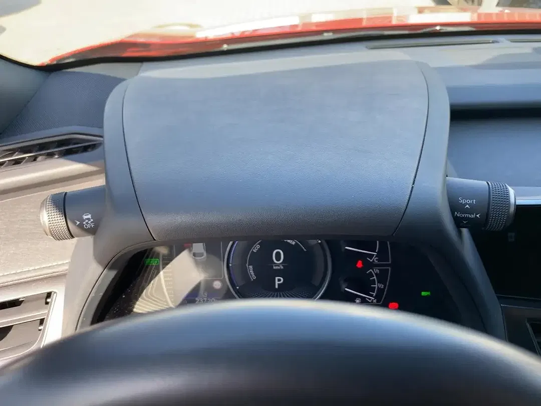 Lexus UX 250h Style Edition - Thumbnail 19