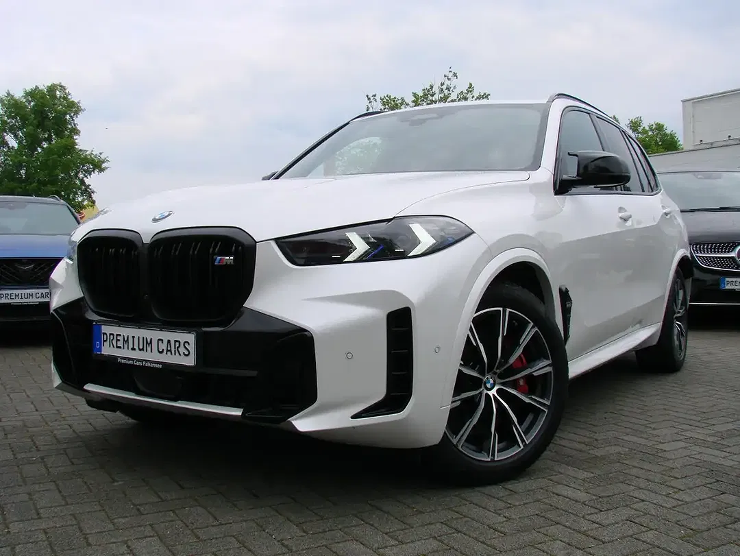BMW X5 M V8 xDrive M Sport Pro - Thumbnail 3
