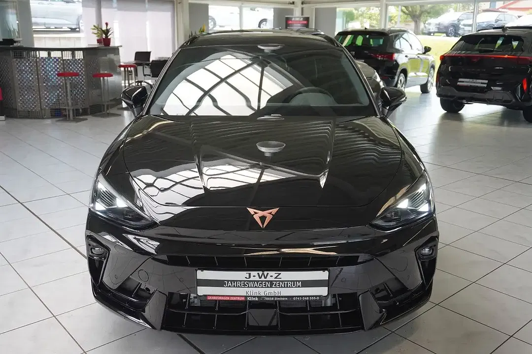 CUPRA Leon 2.0 TSI DSG 4Drive Sportstourer - Thumbnail 2