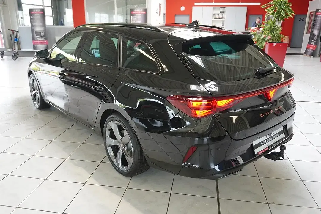CUPRA Leon 2.0 TSI DSG 4Drive Sportstourer - Thumbnail 4
