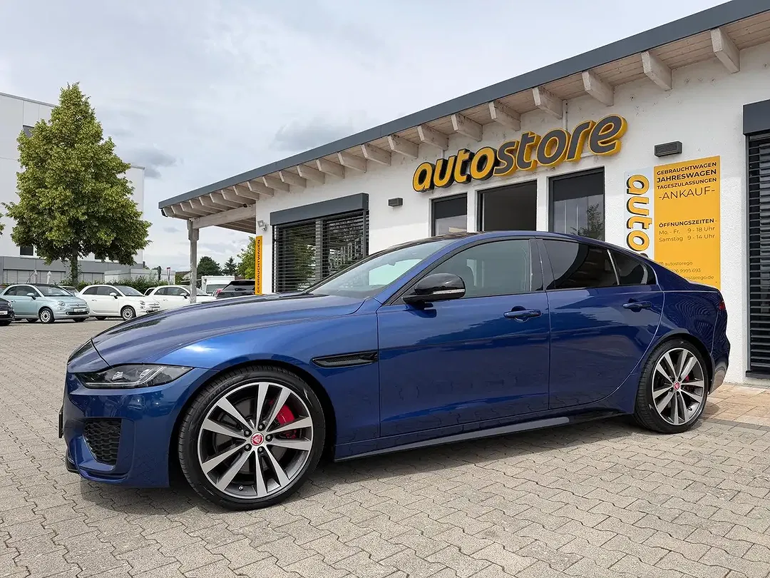 Jaguar XE D200 MHEV R-Dynamic Black S - foto 1