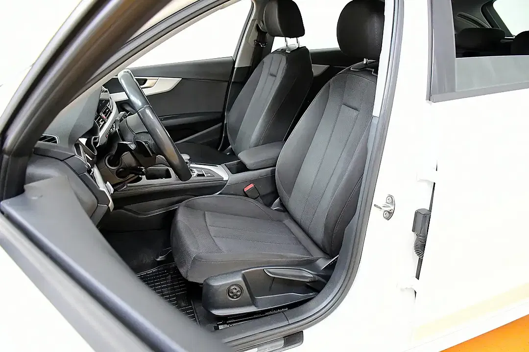Audi A4 30 TDI S tronic Avant - Thumbnail 6