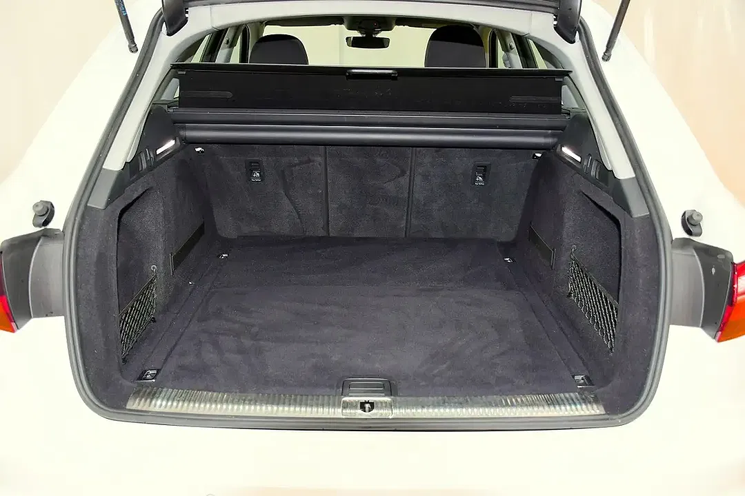 Audi A4 30 TDI S tronic Avant - Thumbnail 10