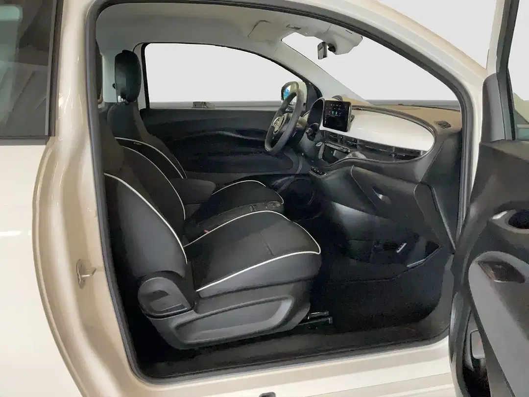 Fiat 500e - Thumbnail 11