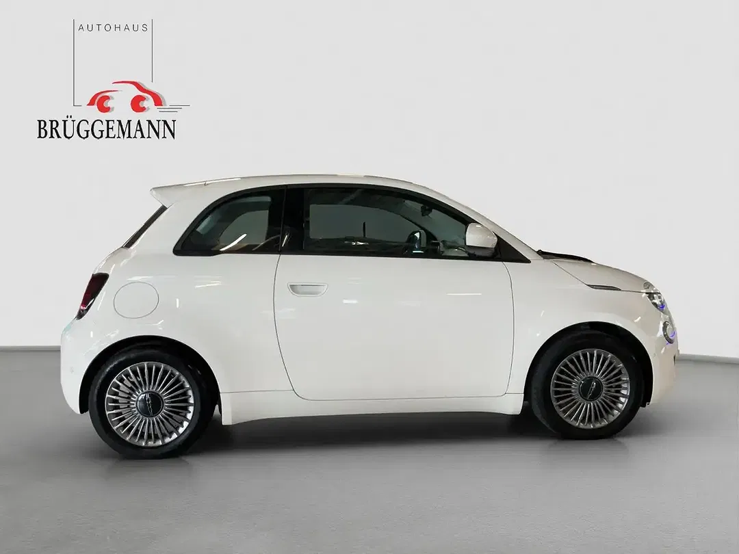 Fiat 500e - Thumbnail 7