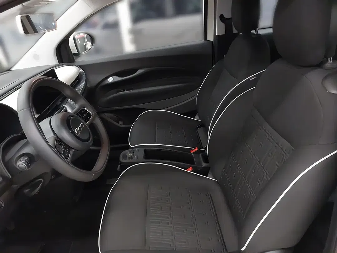Fiat 500C EV - Thumbnail 5