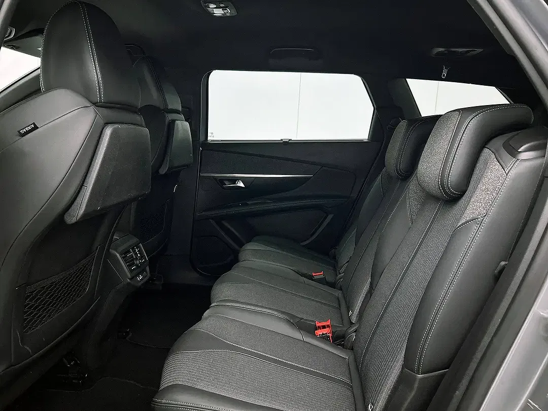 Peugeot 5008 PureTech Allure Pack - Thumbnail 9