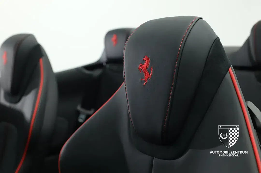 Ferrari Roma Spider - foto 15