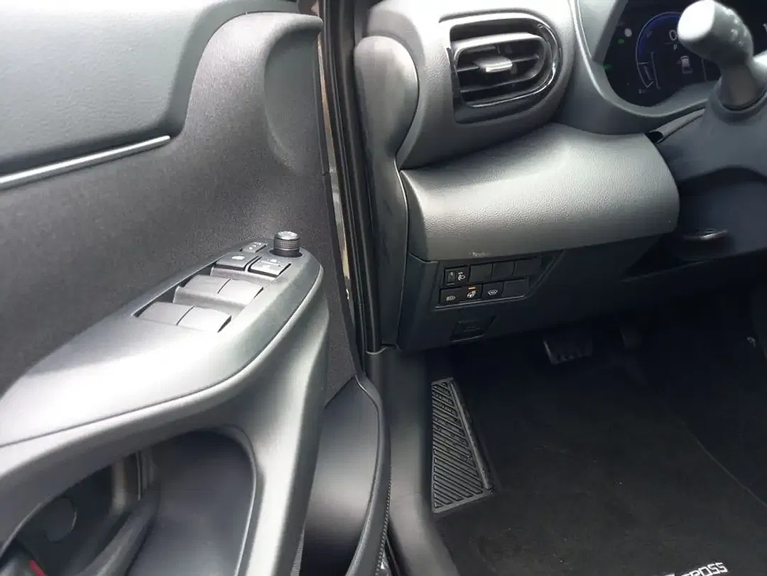 Toyota Yaris Cross 1.5 VVT-i Hybrid Teamplayer - foto 15