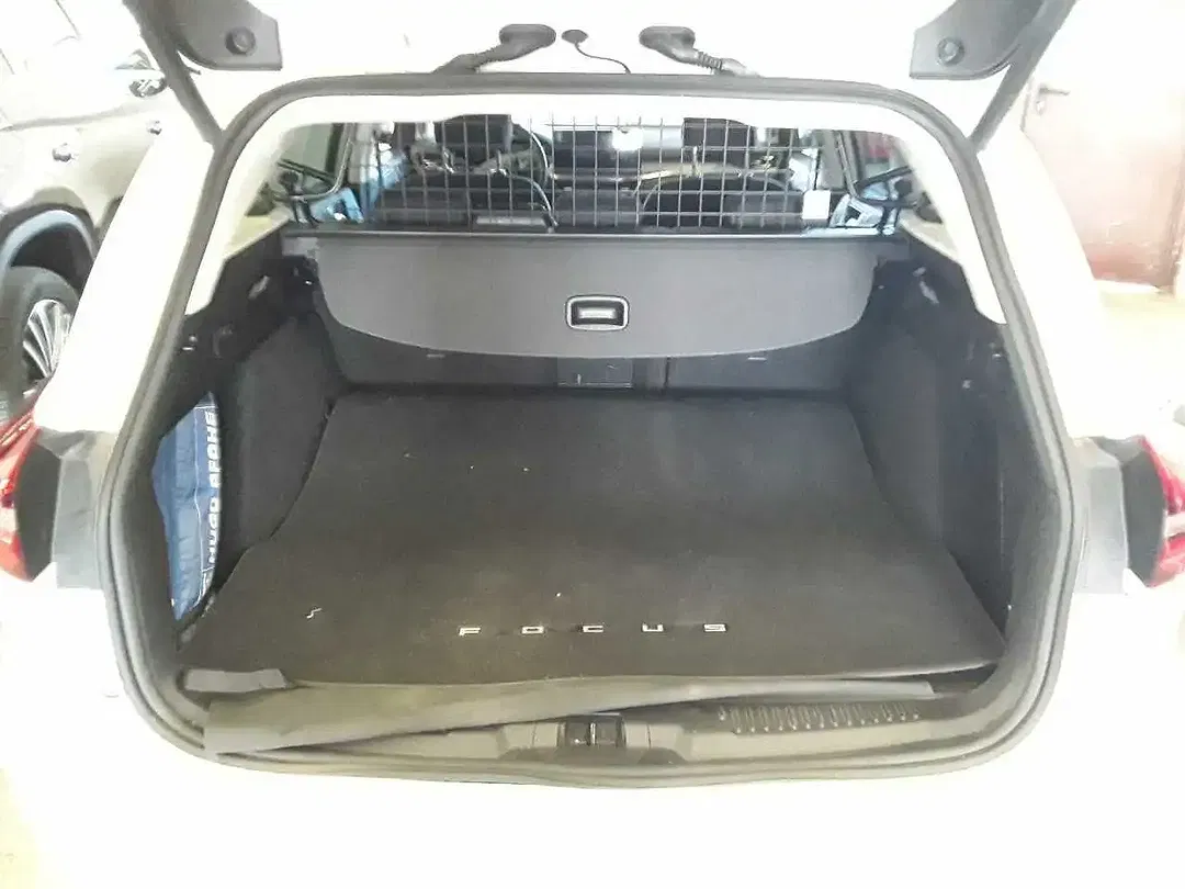 Ford Focus 1.5 EcoBlue Titanium X - Thumbnail 13