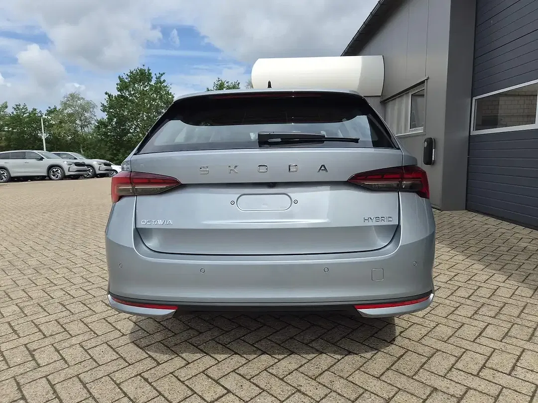 Skoda Octavia 1.5 TSI MHEV DSG Combi Selection - Thumbnail 3