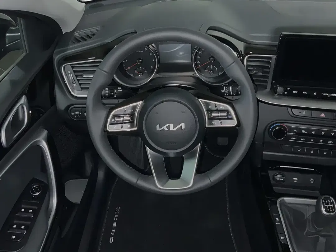 Kia XCeed 1.5 T-GDI Vision - Thumbnail 13