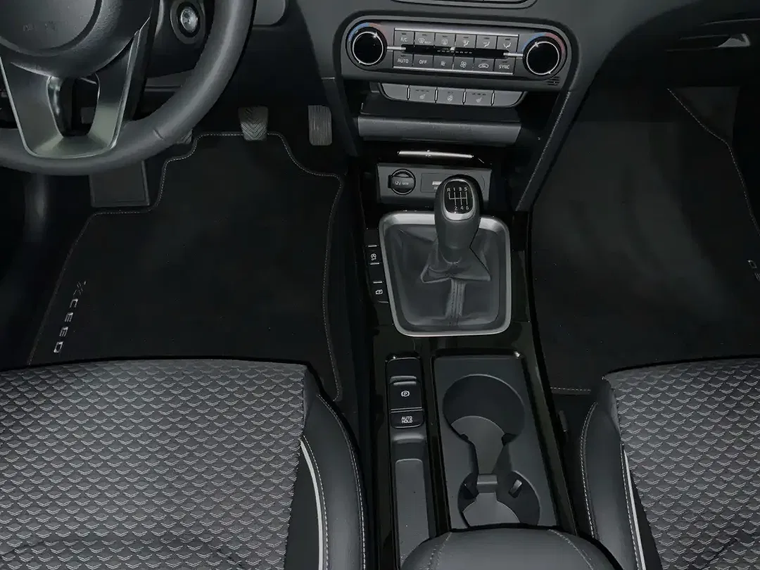 Kia XCeed 1.5 T-GDI Vision - Thumbnail 14
