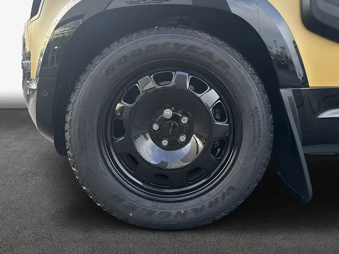 Land Rover Defender D350 Trophy Edition 110 - Thumbnail 9