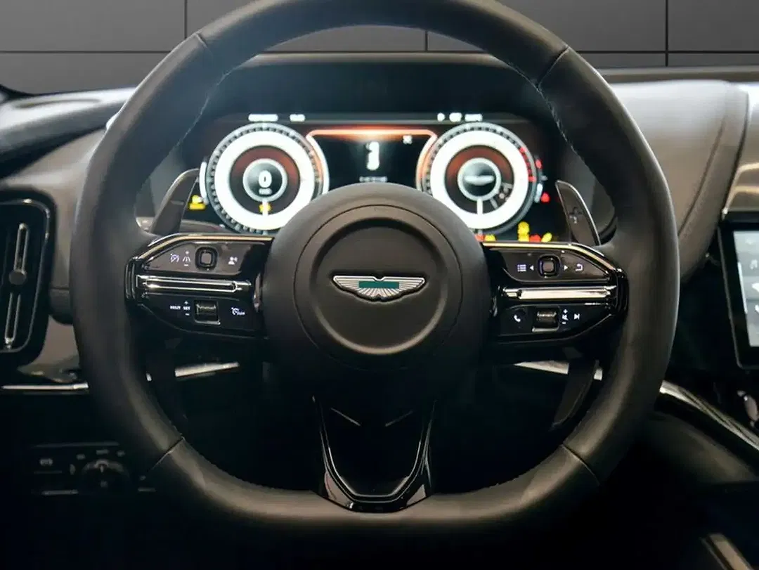 Aston Martin DBX 707 - Thumbnail 10