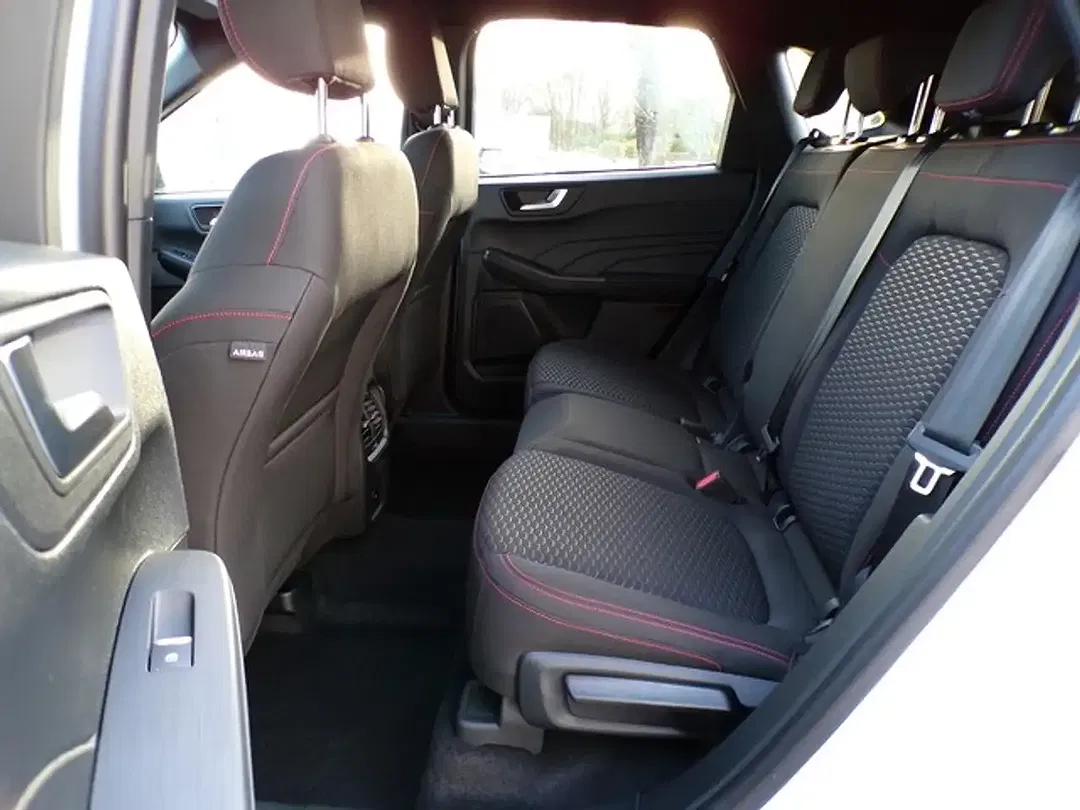 Ford Kuga 1.5 AUT ST-Line - Thumbnail 11