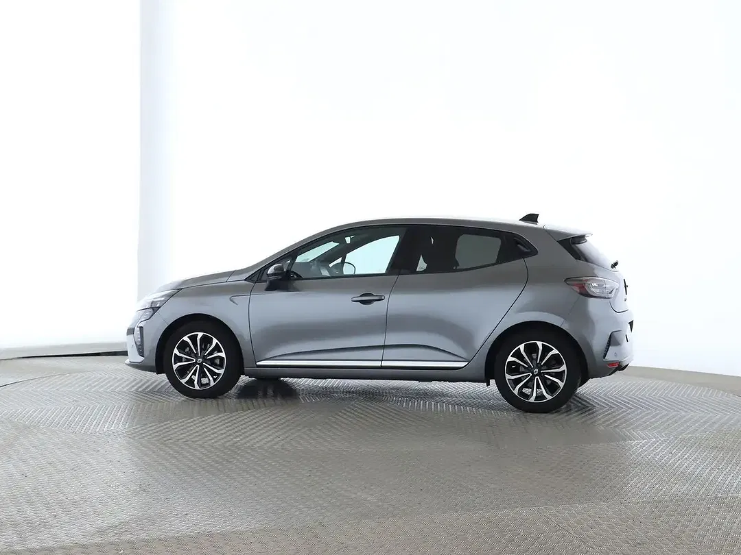 Renault Clio Hybrid Techno - Thumbnail 11