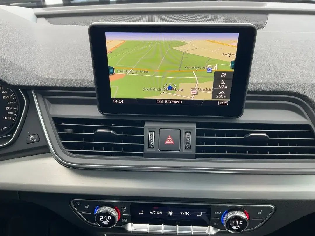 Audi Q5 50 TFSI e quattro sport - Thumbnail 11