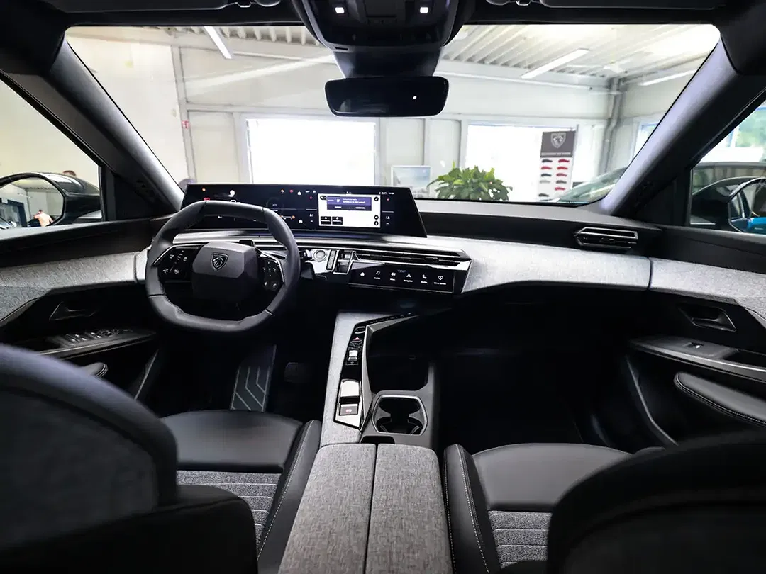 Peugeot 3008 145 e-DSC6 Hybrid Allure Business - Thumbnail 8