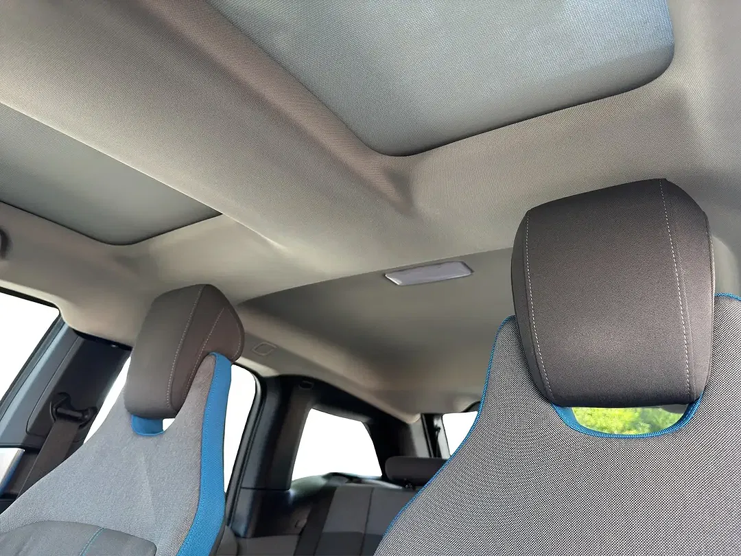 BMW i3 - Thumbnail 11