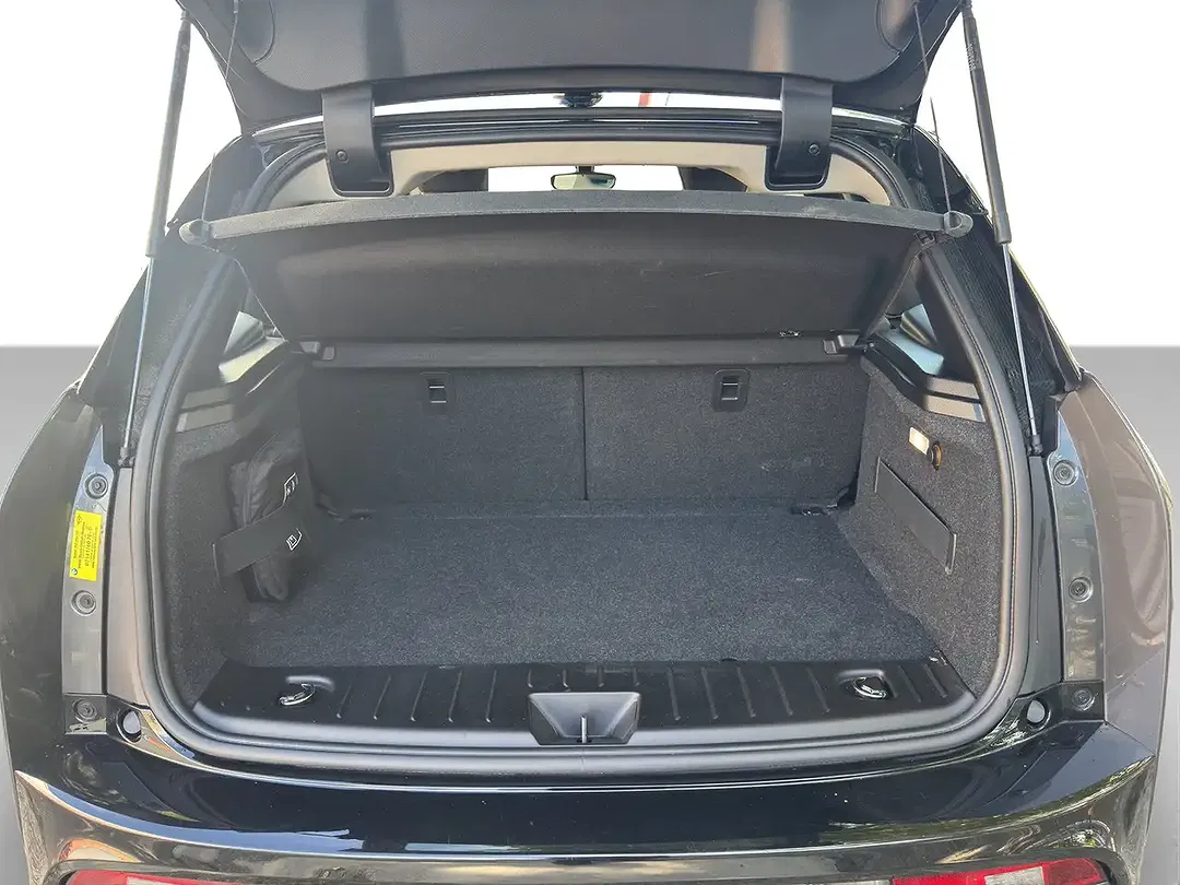 BMW i3 - Thumbnail 12