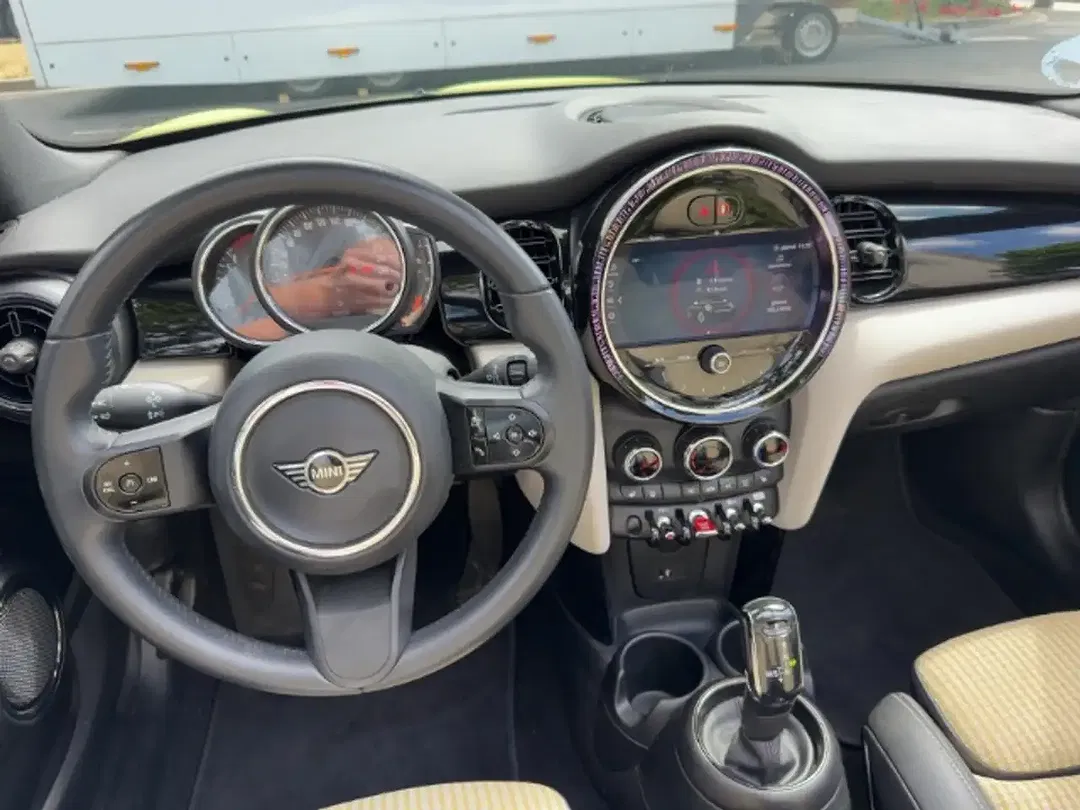 MINI Cooper Cabrio - Thumbnail 8