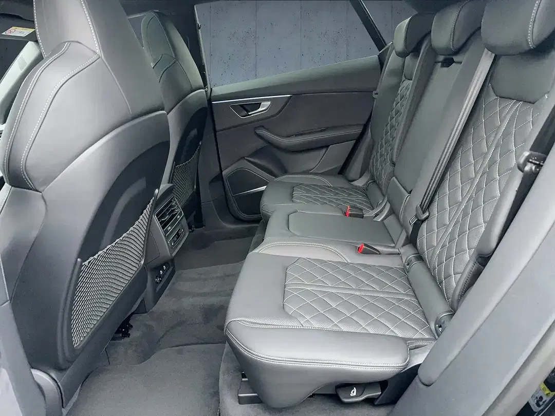 Audi Q8 TFSI e tiptronic quattro S line - Thumbnail 12