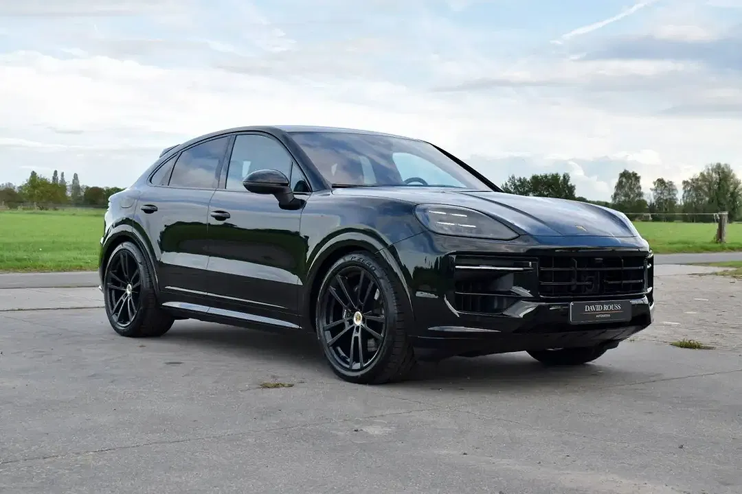 Porsche Cayenne E-Hybrid Coupe - Thumbnail 10