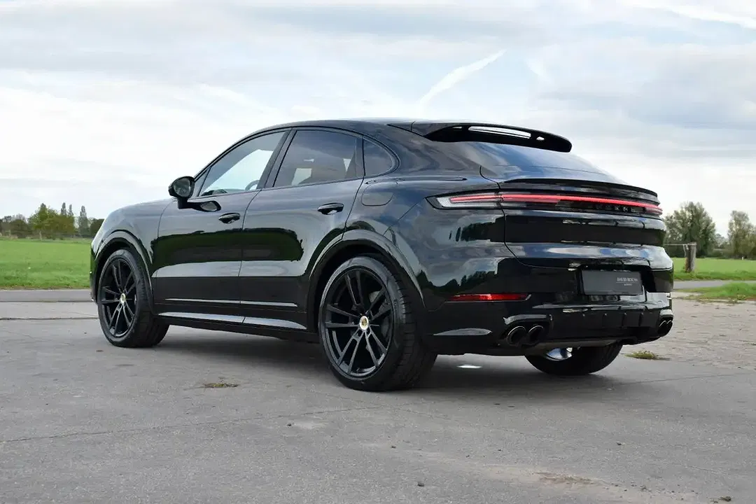 Porsche Cayenne E-Hybrid Coupe - Thumbnail 14