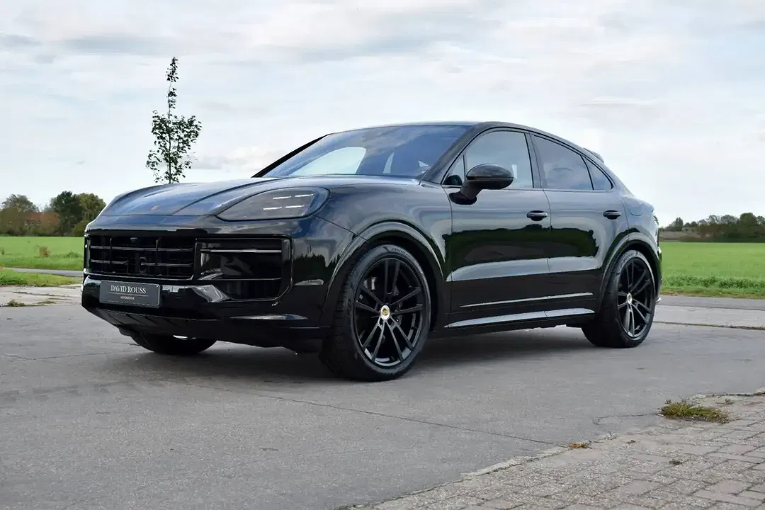 Porsche Cayenne E-Hybrid Coupe - Thumbnail 6