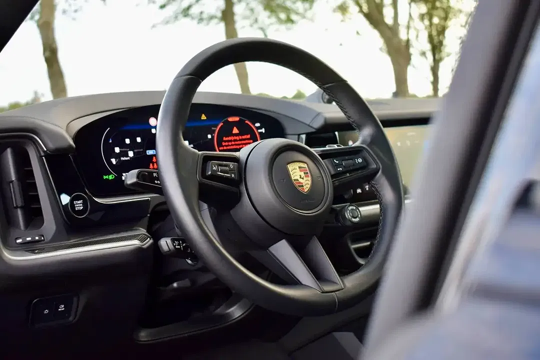 Porsche Cayenne E-Hybrid Coupe - Thumbnail 7