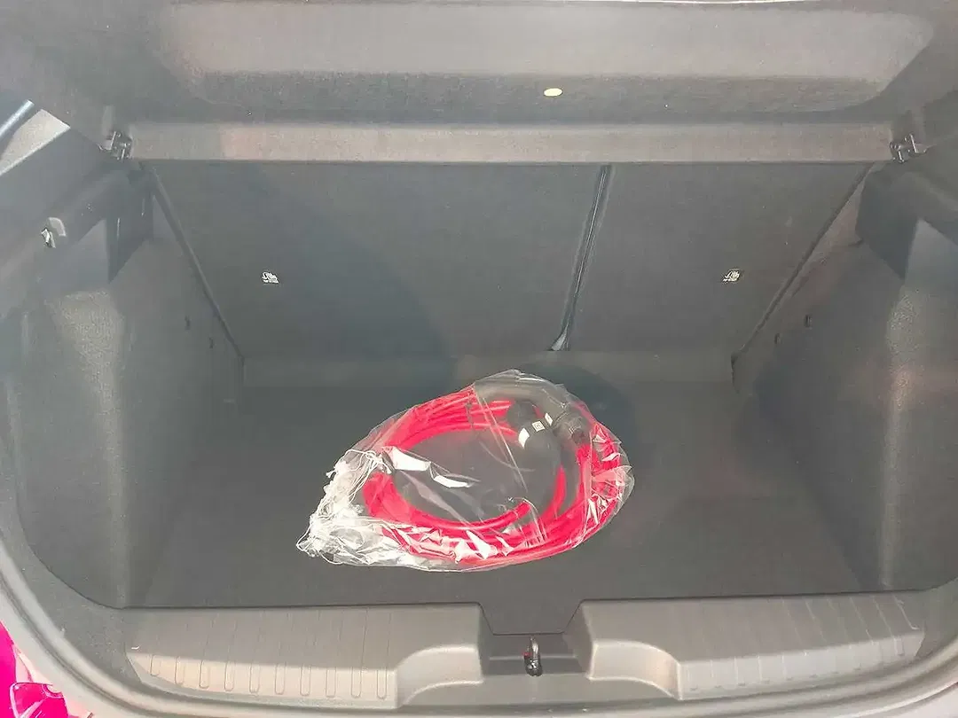 Fiat Grande Panda EV RED - Thumbnail 7