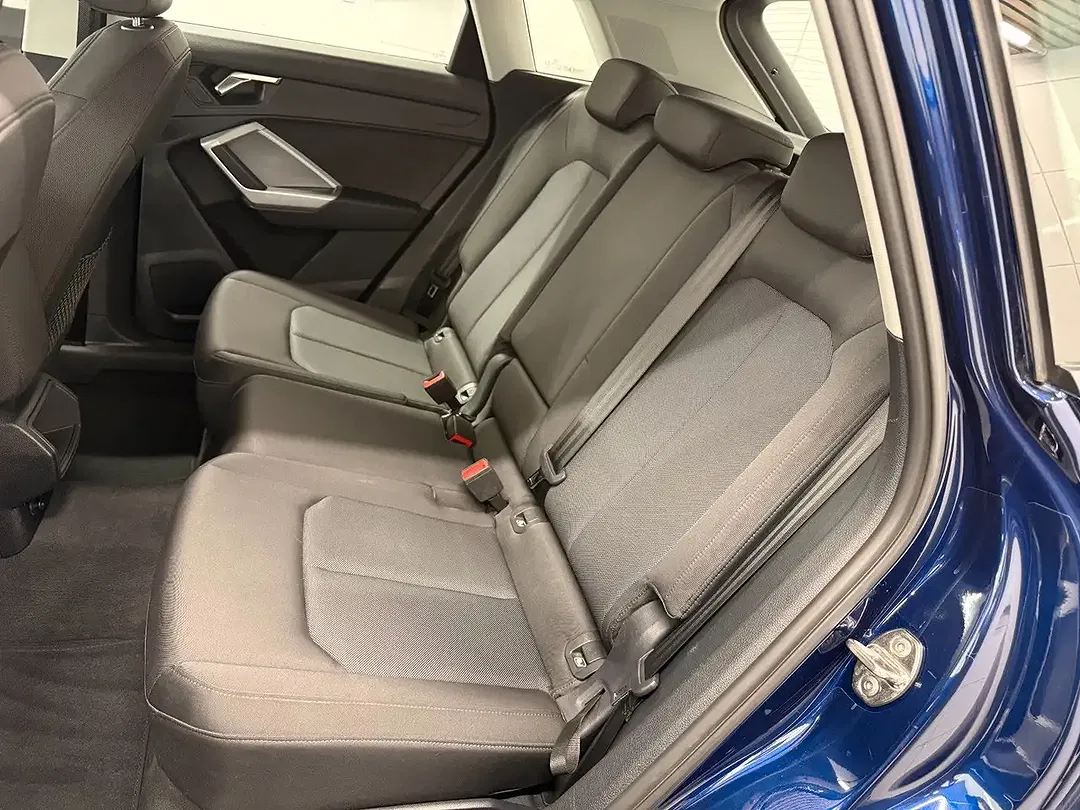 Audi Q3 35 2.0 TDI S tronic - Thumbnail 9