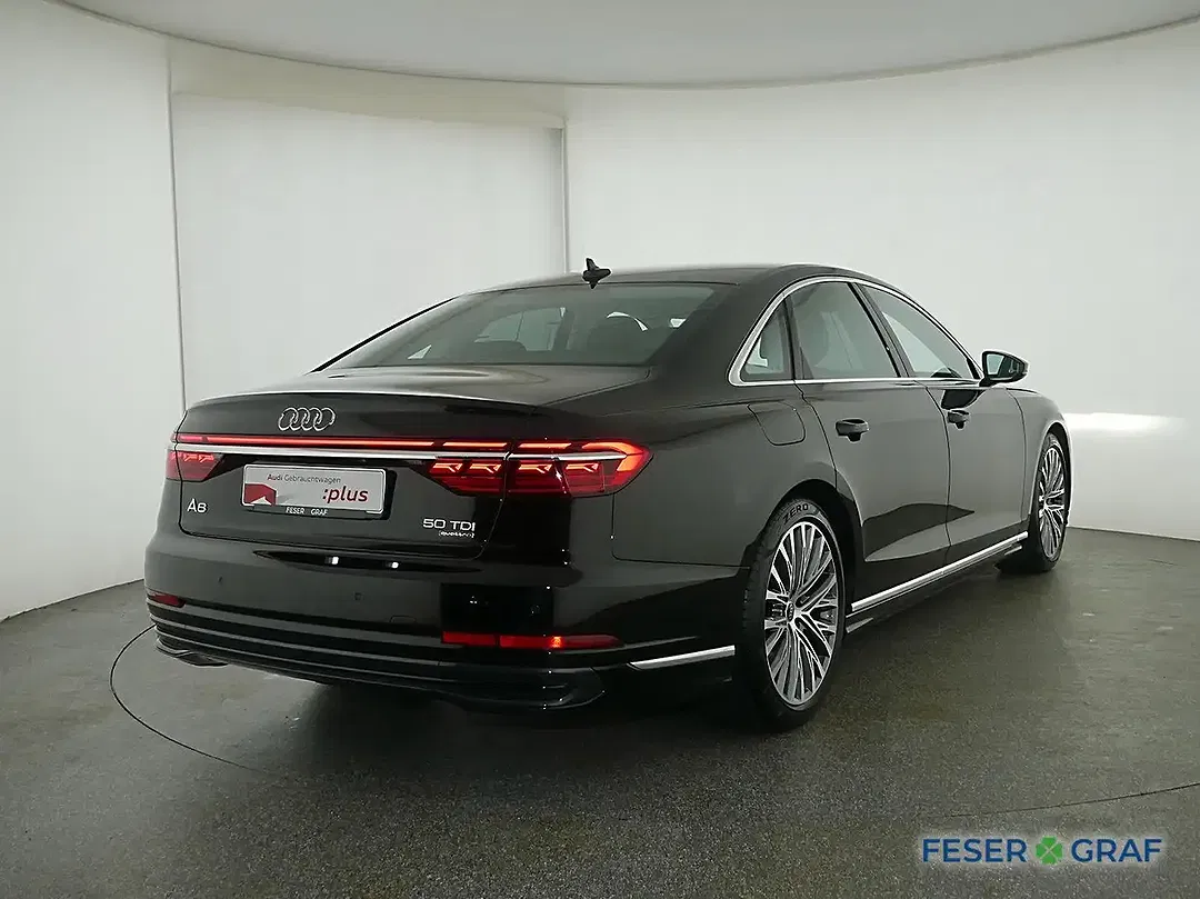 Audi A8 50 TDI quattro Matrix LED - foto 2