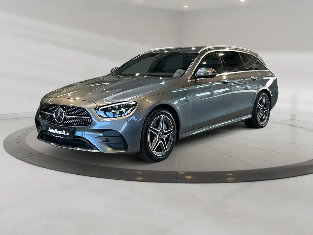 Mercedes-Benz E 300 AMG MBUX - Afbeelding 1