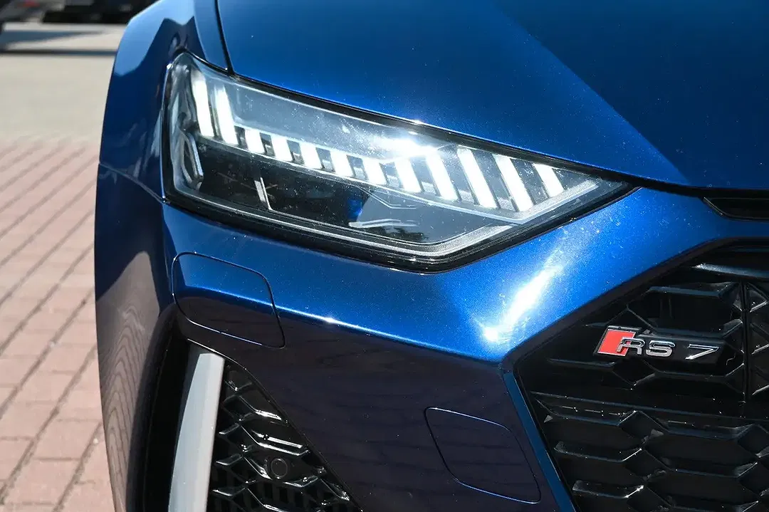 Audi RS7 4.0 TFSI quattro - Thumbnail 10