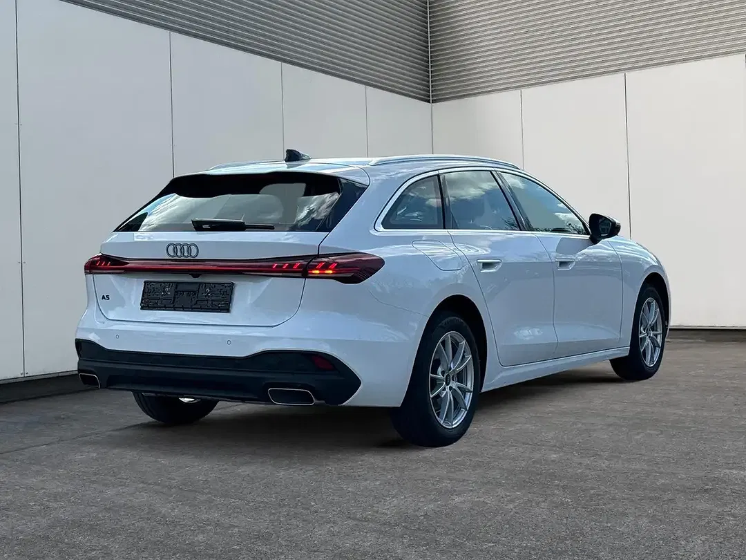 Audi A5 TFSI Avant Base plus - Thumbnail 3